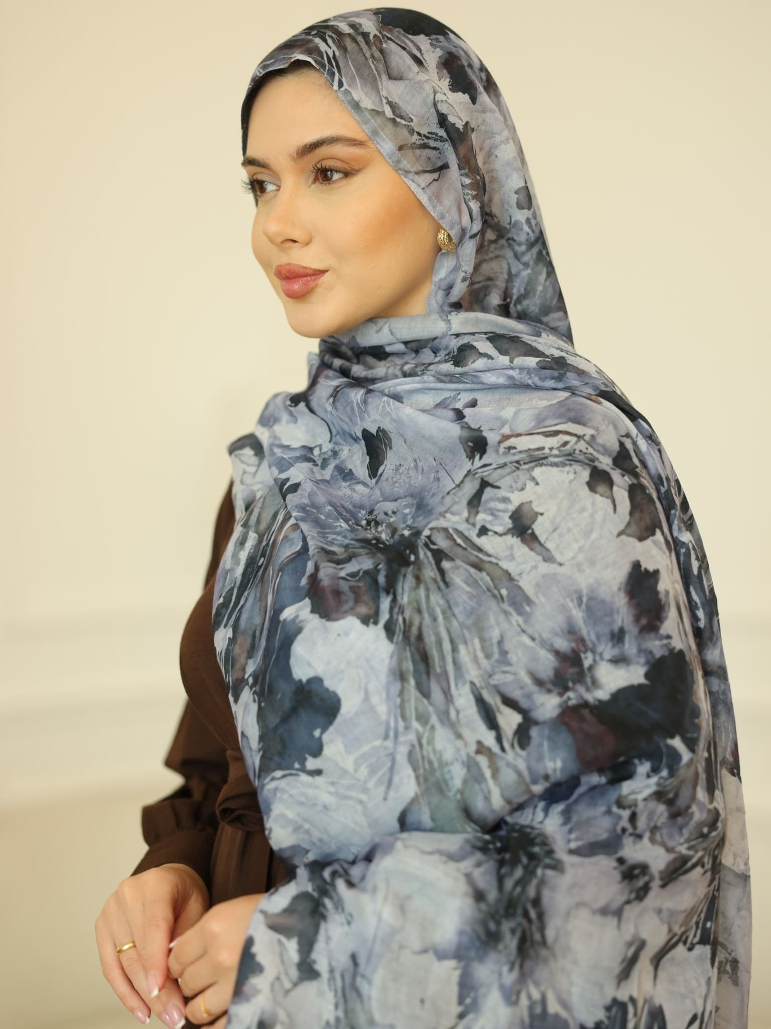 Black Viola Printed Hijab