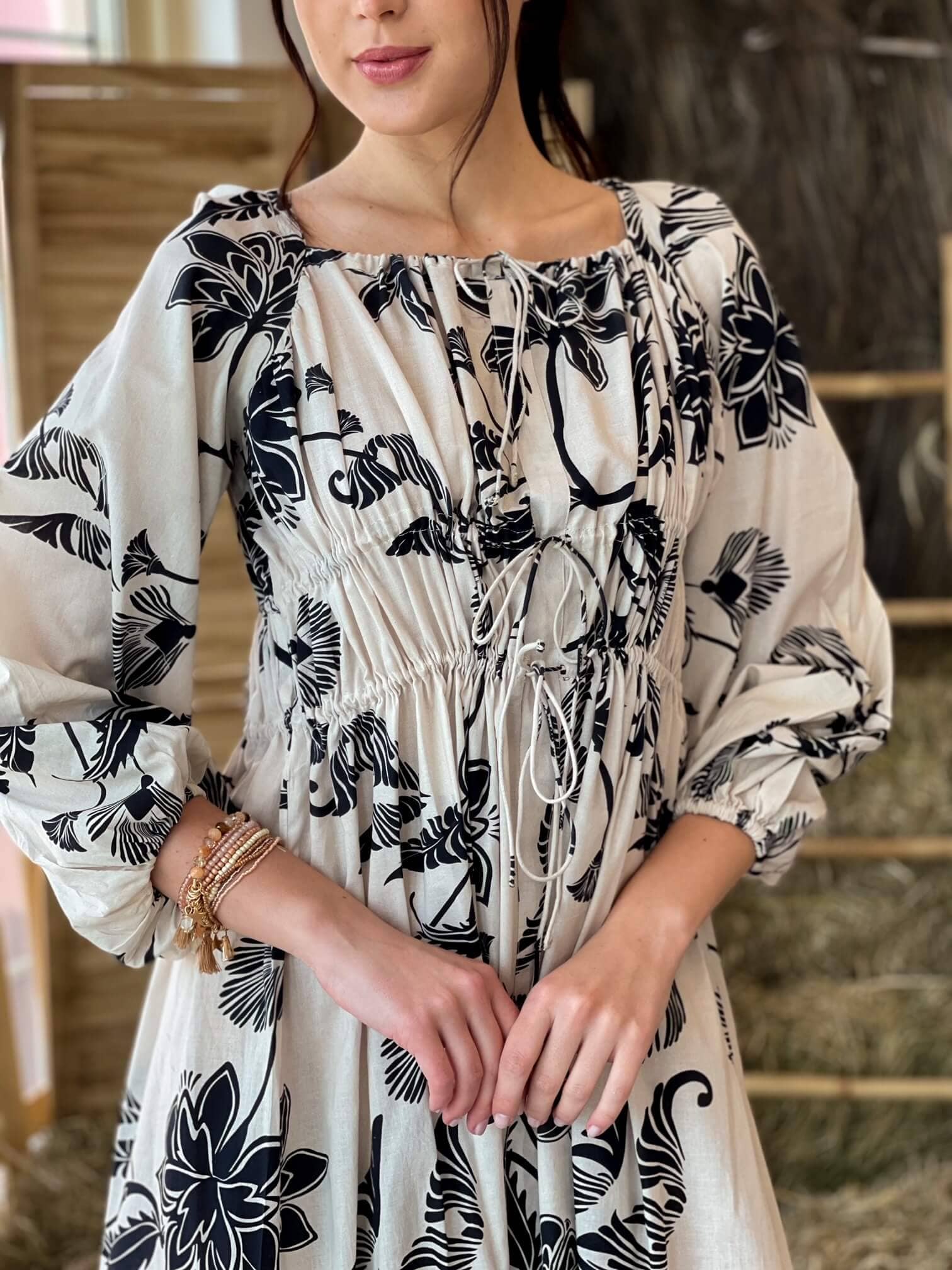 Creme - Black And White Summer Dress Dresses  - Sowears