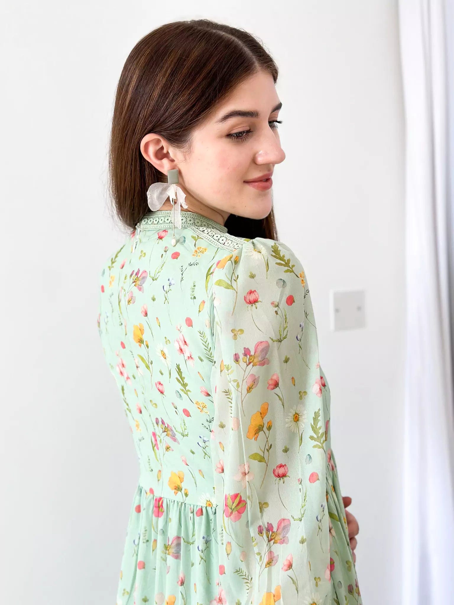 Hannah Lace Dress In Pastel Green Floral Dresses  - Sowears