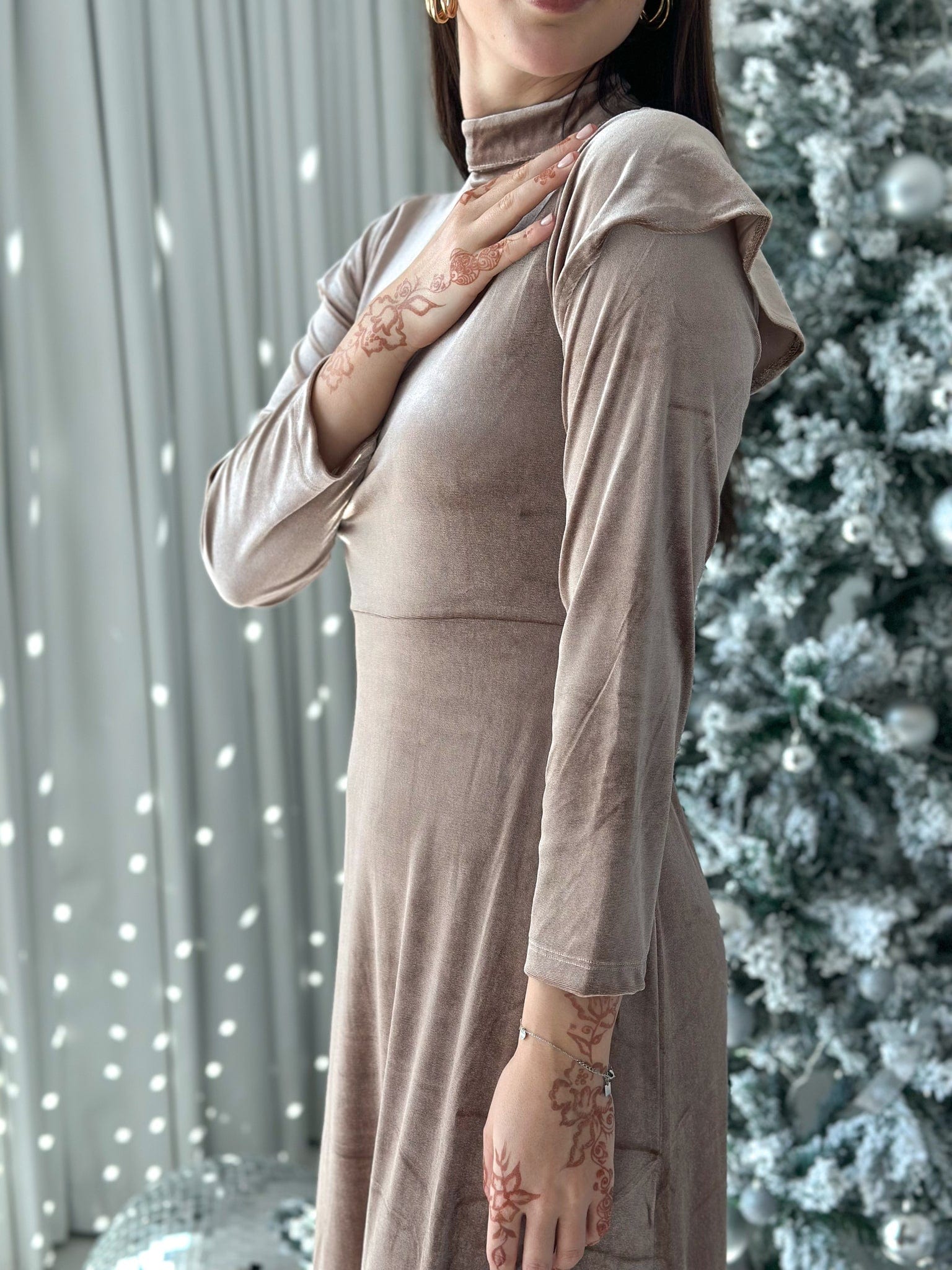 Hope Velvet Dress - Beige Dresses  - Sowears