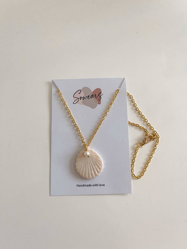 sea shell necklace by sowears