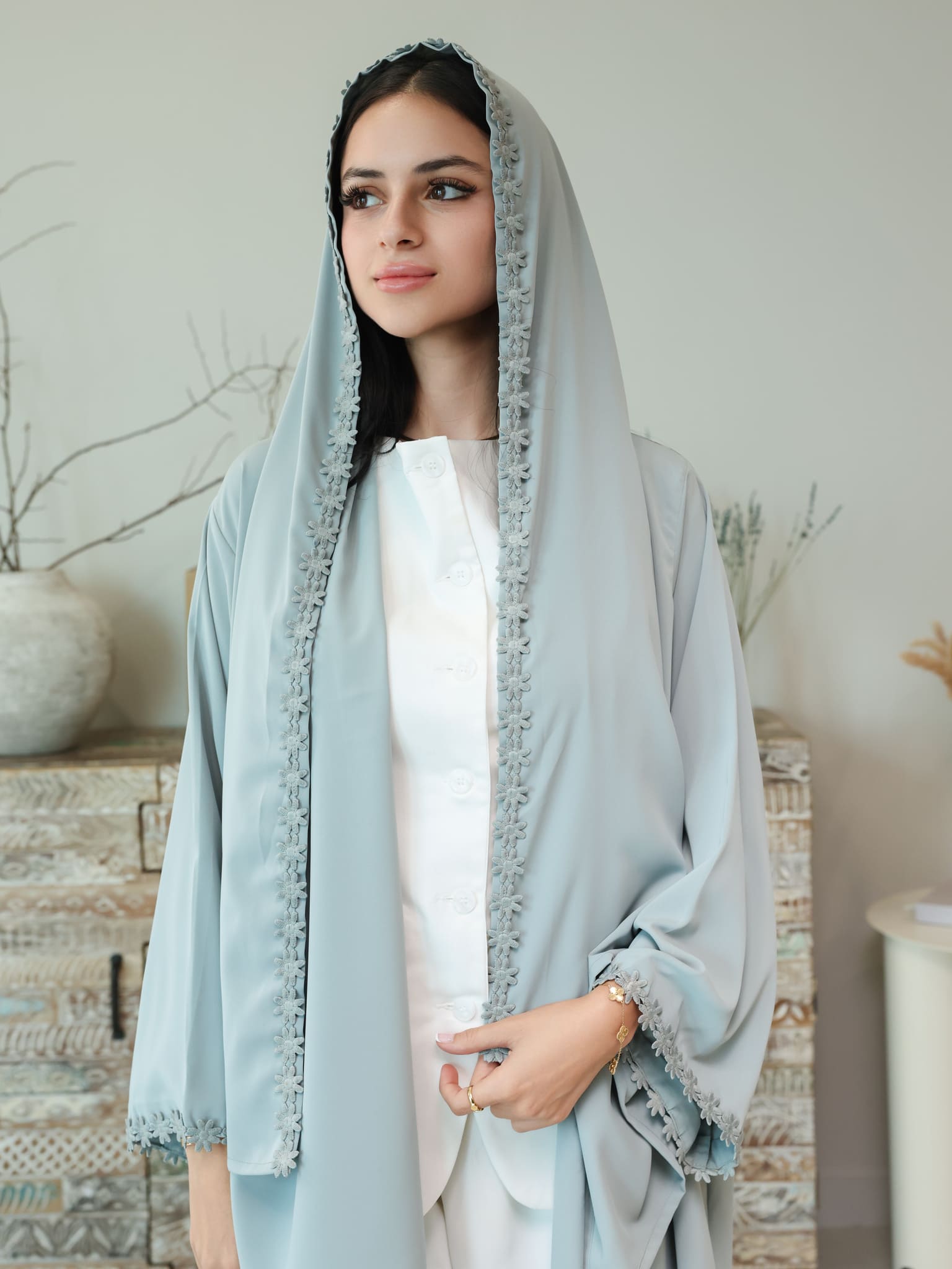 Greta Green Lace Stole