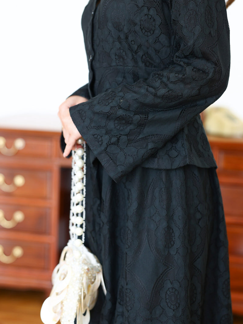 Kaenith Black Skirt And Shirt Set