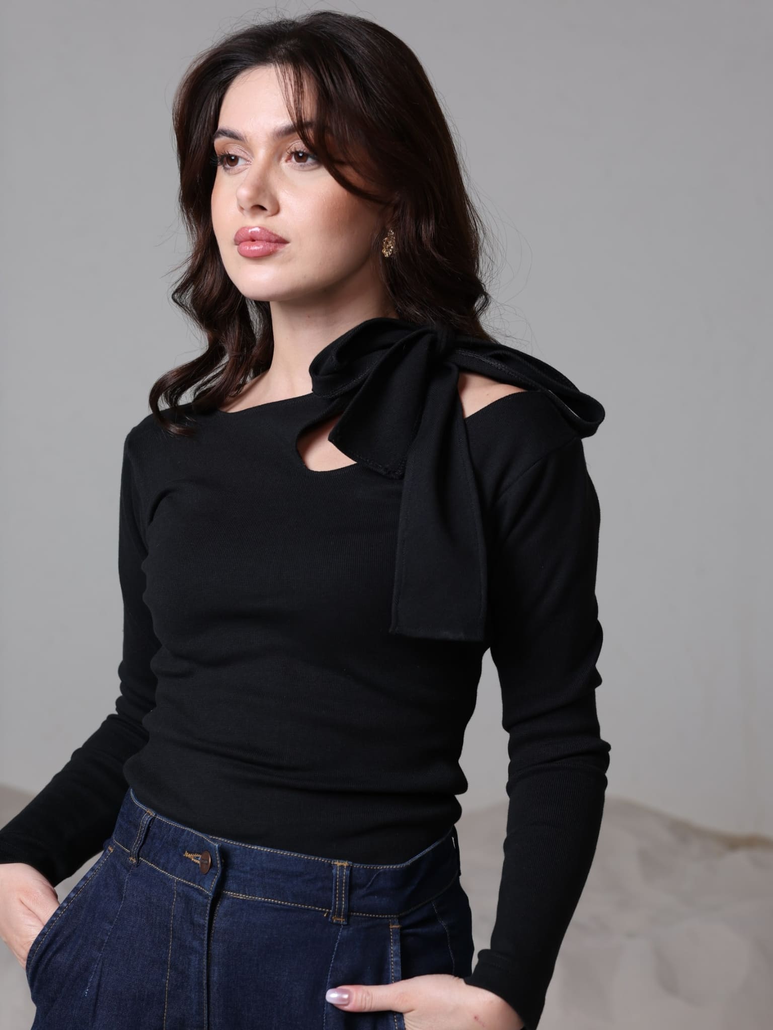 Leah Black Knot Shirt