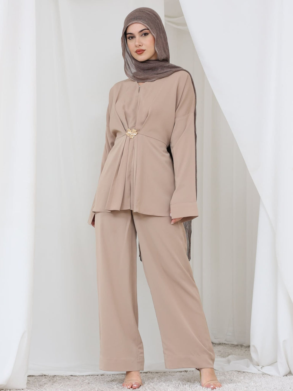 Vesa Pleat Pants