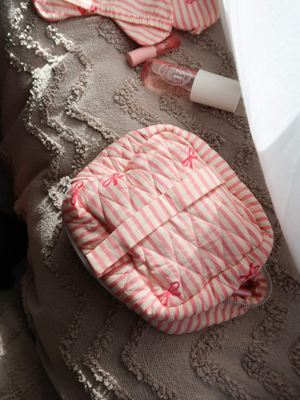 Cushie Bow Lounge Makeup Pouch