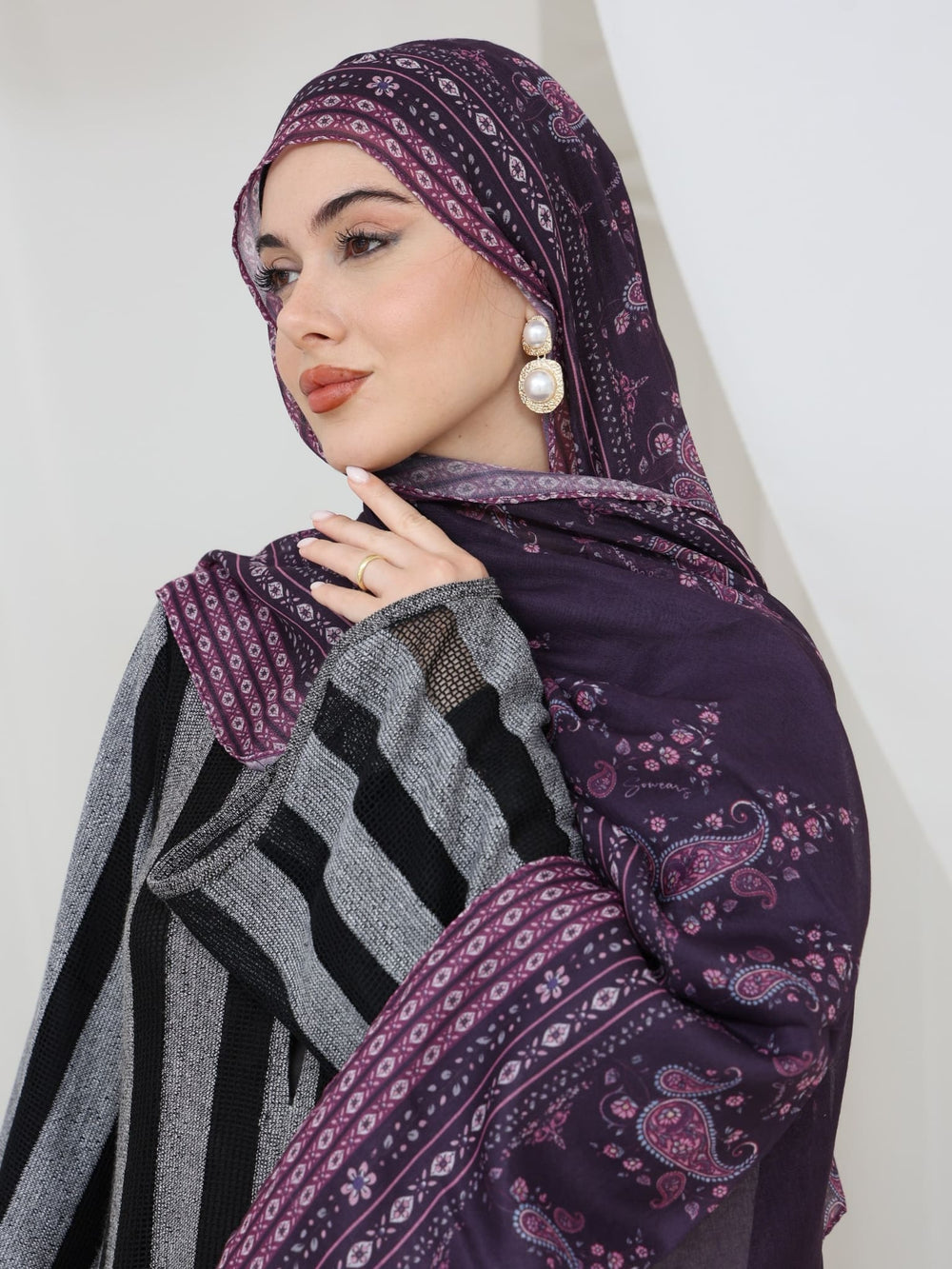 Breathable Paisley Hijab/Stole