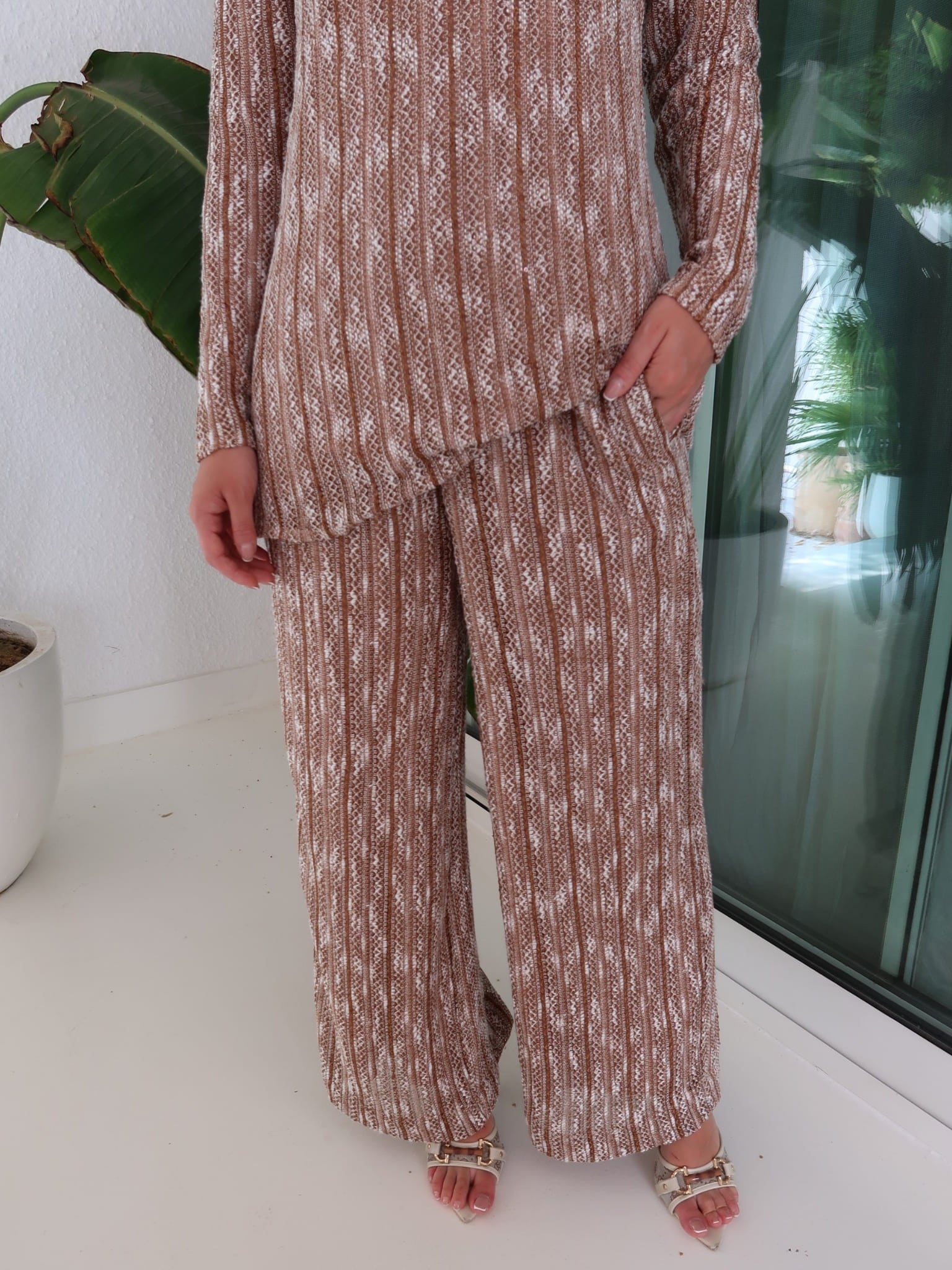 Zuna Glare Crochet Pants