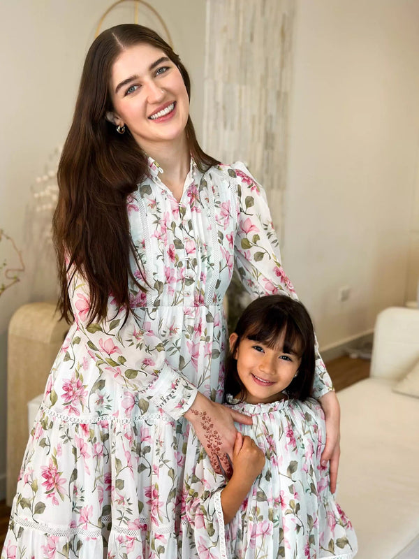 acka❤︎flower lace dress size s flower lace dress – Acka online store