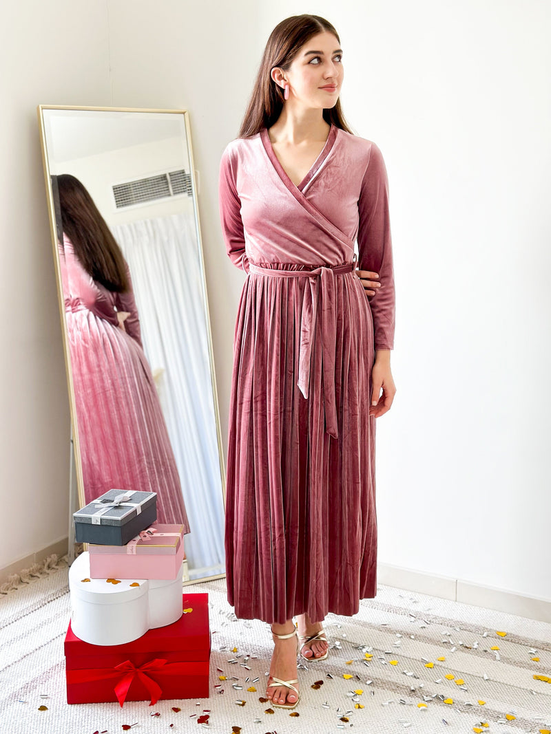 Promise - Dusty Pink Velvet Dress with Long Sleeves (Pleated) Dresses  - Sowears