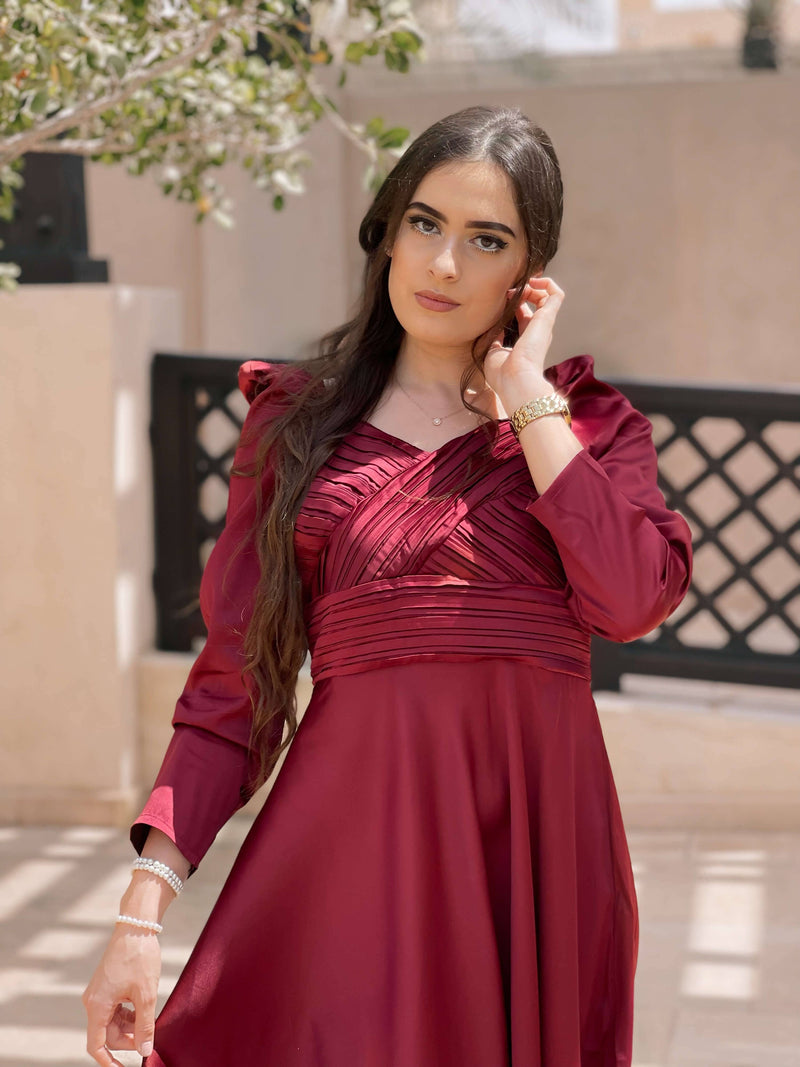 Sweetheart Pleated Dress in Maroon Dresses  - Sowears