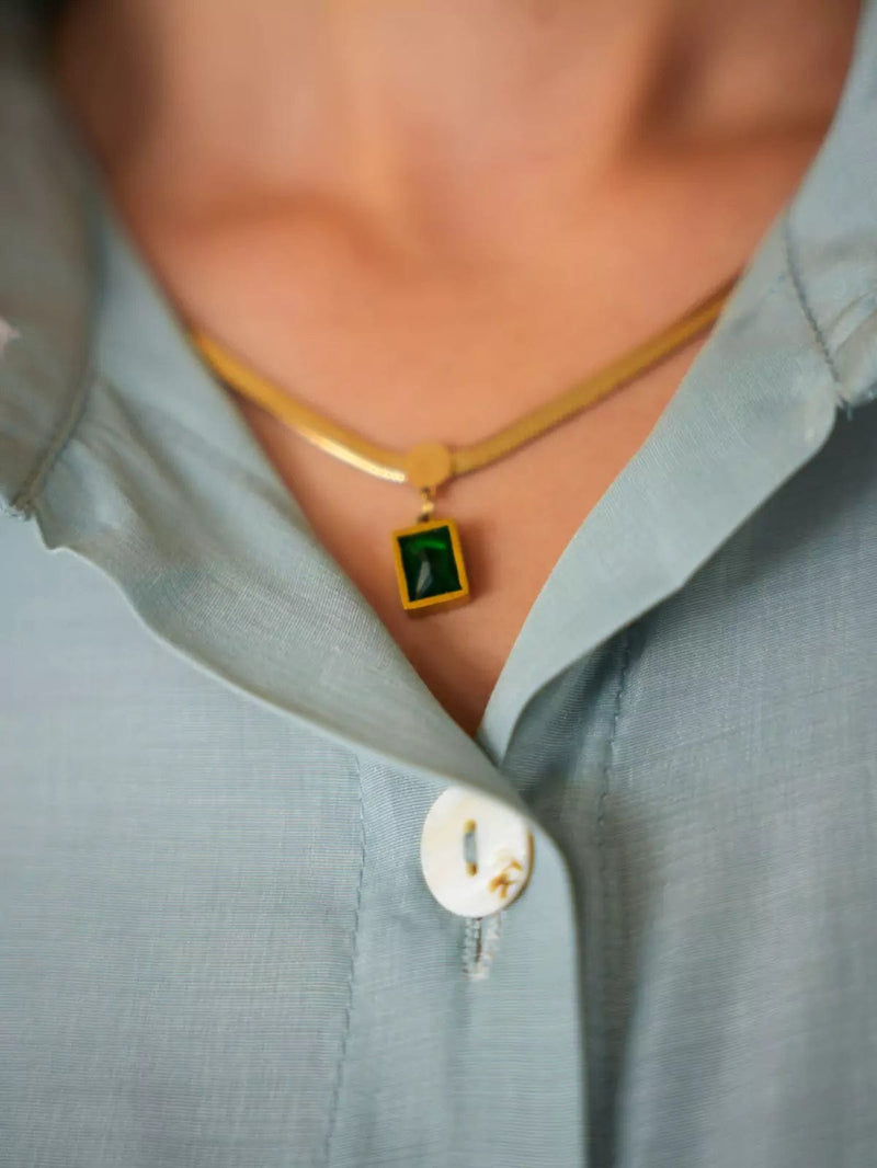 Enamored Necklace Green Necklaces  - Sowears