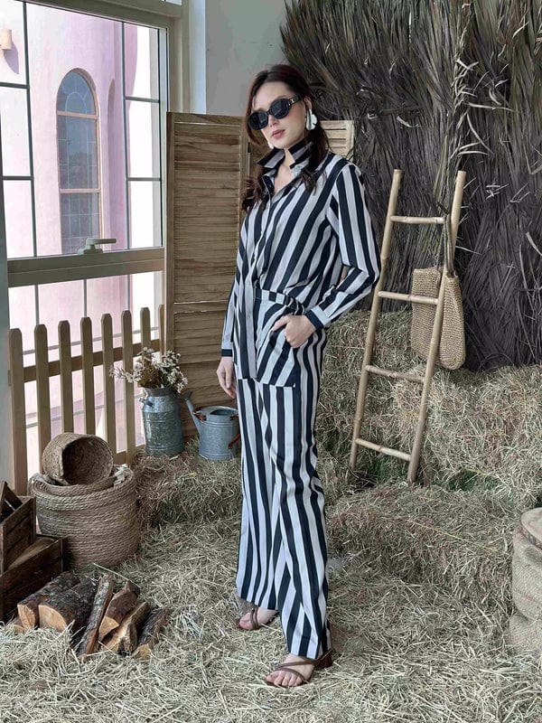 Co Ord Set In Black Streak Stripes Outfit Sets  - Sowears