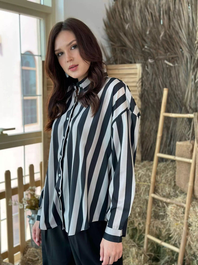 Streak Shirt in Stripes Outfit Sets  - Sowears