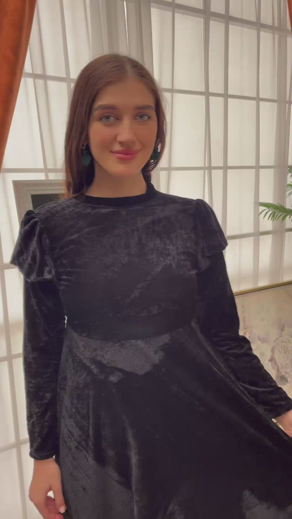 video of a black velvet maxi dress by sowears