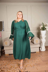 Lilie Dress In Green Dresses  - Sowears