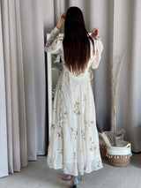 Victoria Dress In White Floral Dresses  - Sowears