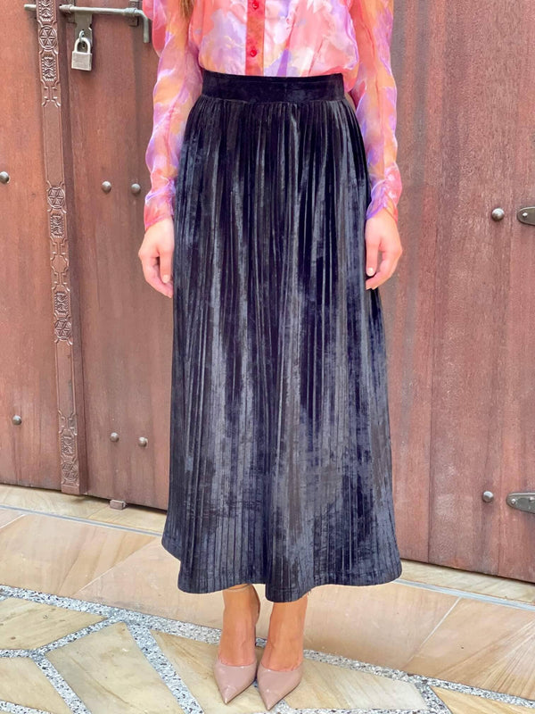 black velvet pleated skirt by sowears 
